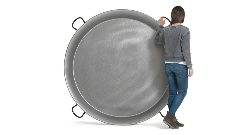 33 (86cm) Giant Paella Pan